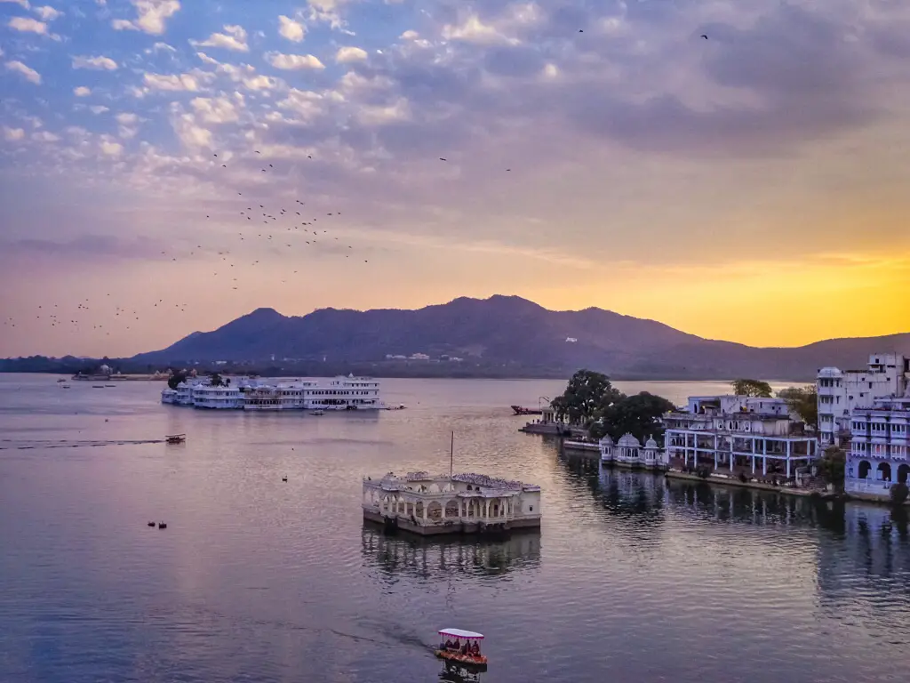 Pichola Lake Udaipur - The Serene Gaze