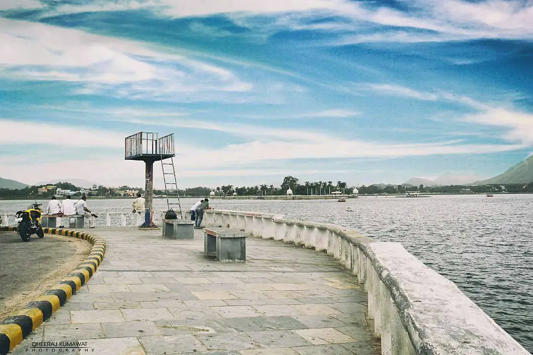 Fateh Sagar Lake Walkway