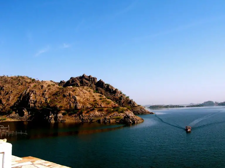 Jaisamand Lake Udaipur (Dhebar Lake) – A Manmade Architectural Wonder