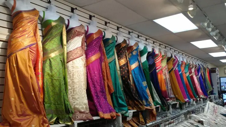 10 Famous Saree Shops in Udaipur