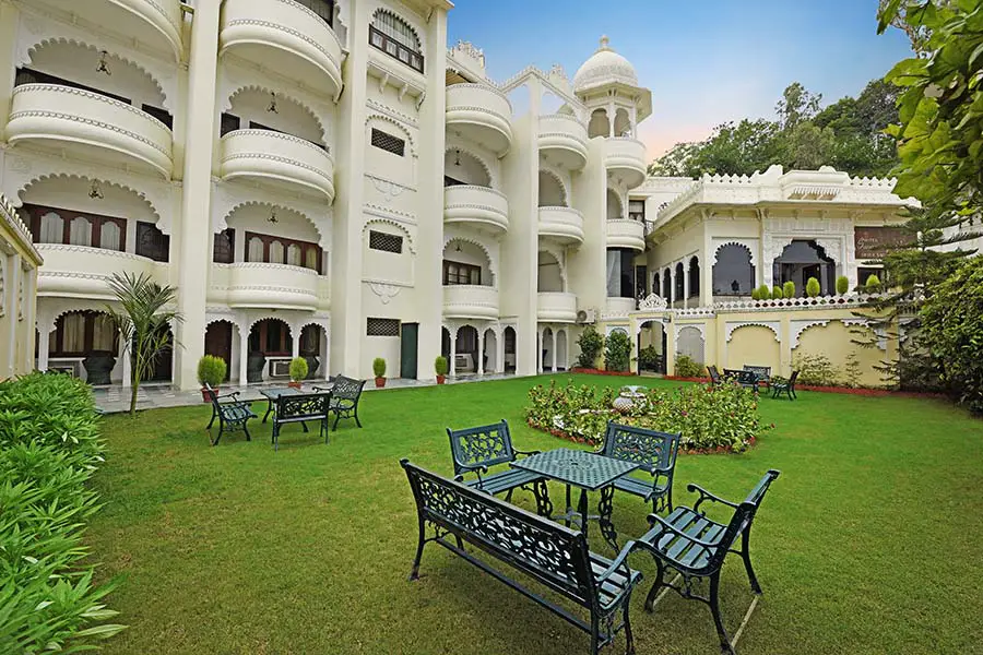 Swaroop Vilas Hotel Udaipur